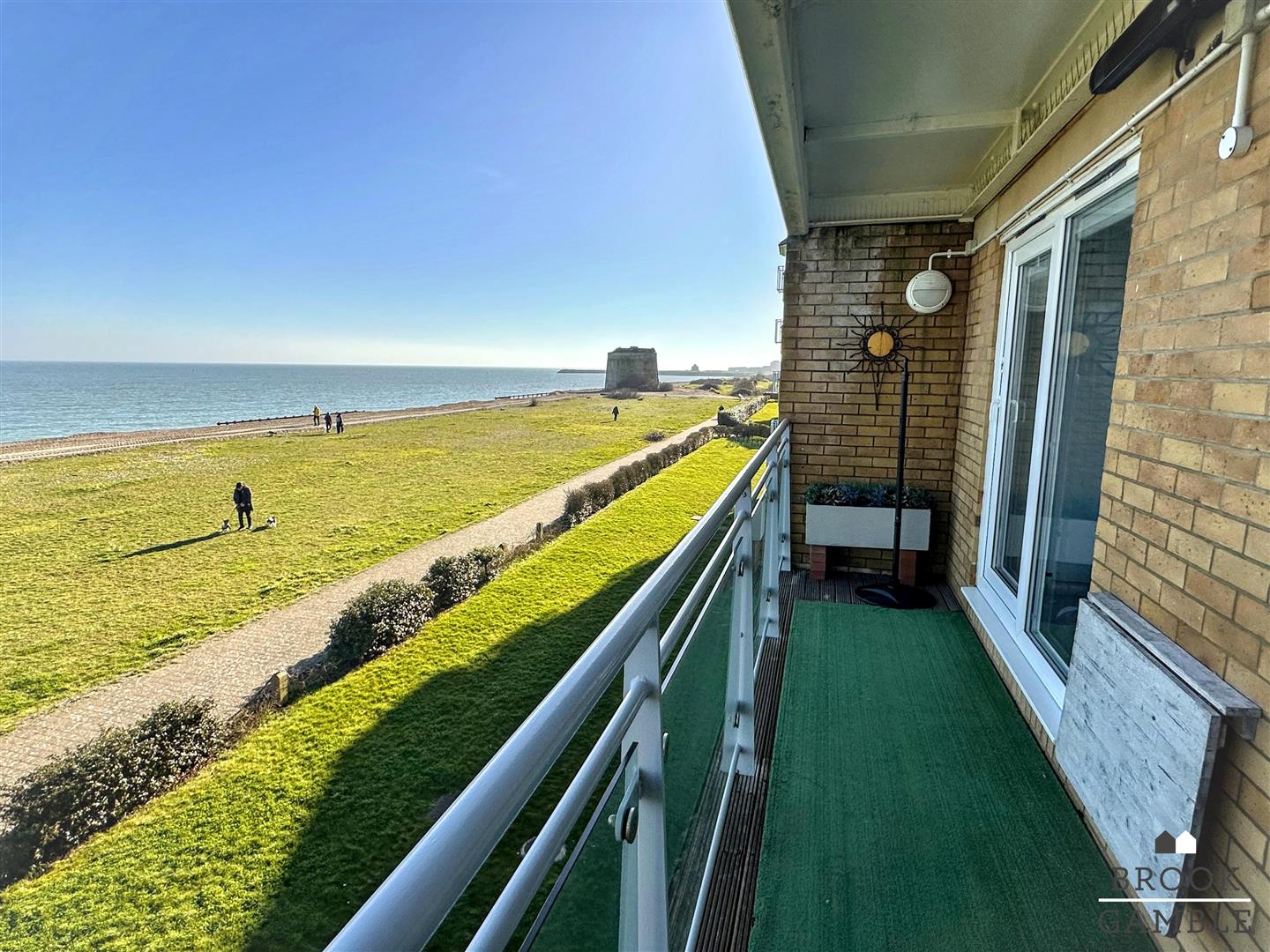 2 Bedroom Apartment - Purpose Built. 12 San Diego Way in Eastbourne,  3